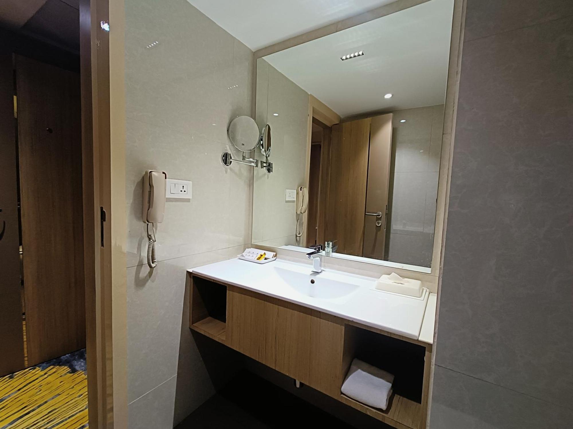 Effotel By Sayaji Indore Exterior photo